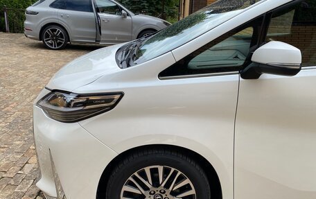 Toyota Alphard III, 2017 год, 3 950 000 рублей, 5 фотография