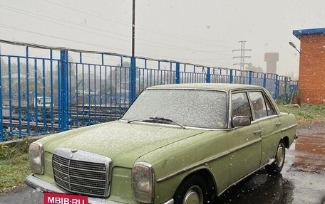 Mercedes-Benz W114, 1976 год, 1 300 000 рублей, 6 фотография