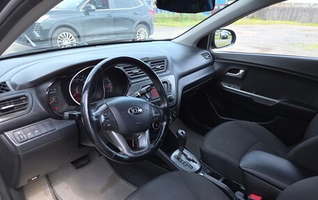 KIA Rio III рестайлинг, 2014 год, 790 000 рублей, 23 фотография