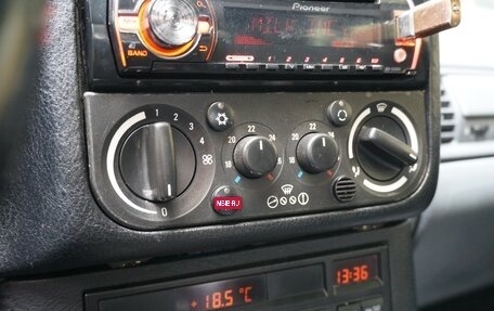 BMW 3 серия, 1994 год, 750 000 рублей, 24 фотография