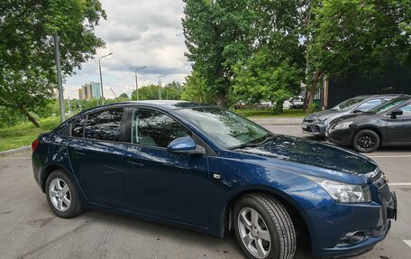 Chevrolet Cruze II, 2011 год, 820 000 рублей, 3 фотография