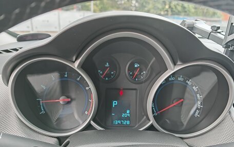 Chevrolet Cruze II, 2011 год, 820 000 рублей, 8 фотография