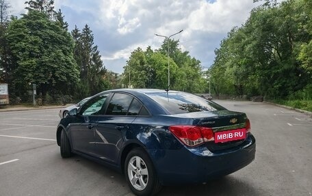 Chevrolet Cruze II, 2011 год, 820 000 рублей, 4 фотография