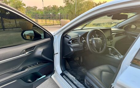 Toyota Camry, 2021 год, 4 300 000 рублей, 5 фотография