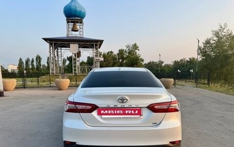 Toyota Camry, 2021 год, 4 300 000 рублей, 3 фотография