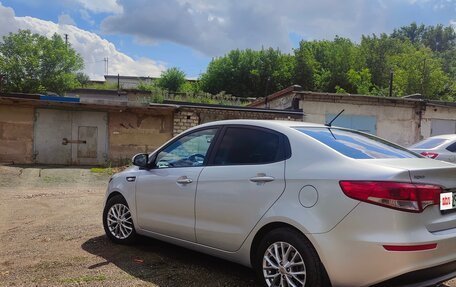 KIA Rio III рестайлинг, 2015 год, 1 300 000 рублей, 6 фотография
