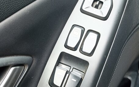 Hyundai ix35 I рестайлинг, 2014 год, 1 400 000 рублей, 2 фотография