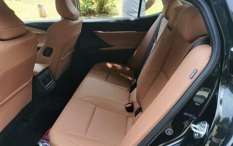 Toyota Camry, 2025 год, 3 400 000 рублей, 14 фотография