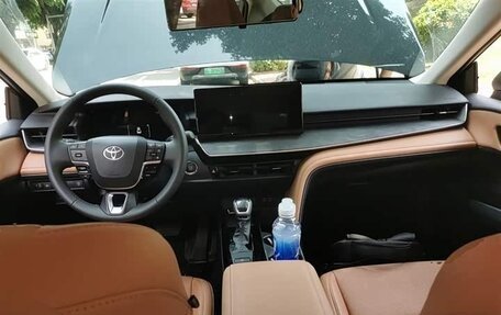 Toyota Camry, 2025 год, 3 400 000 рублей, 9 фотография