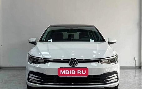 Volkswagen Golf VIII, 2021 год, 1 850 000 рублей, 2 фотография