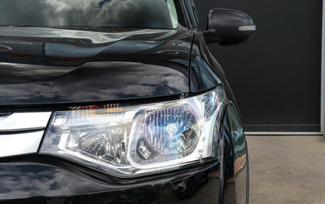 Mitsubishi Outlander III рестайлинг 3, 2014 год, 1 687 000 рублей, 20 фотография