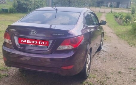 Hyundai Solaris II рестайлинг, 2011 год, 650 000 рублей, 3 фотография