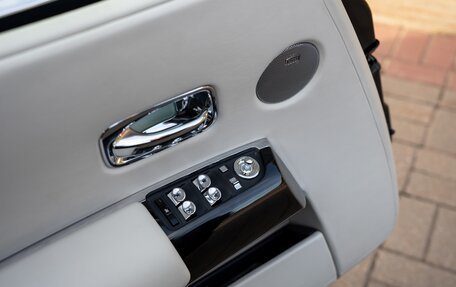 Rolls-Royce Phantom VII рестайлинг, 2008 год, 22 222 222 рублей, 22 фотография