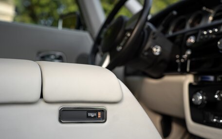 Rolls-Royce Phantom VII рестайлинг, 2008 год, 22 222 222 рублей, 18 фотография