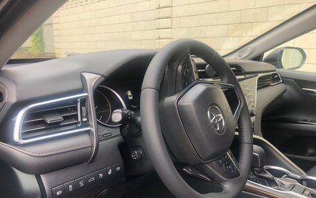 Toyota Camry, 2018 год, 3 150 000 рублей, 9 фотография