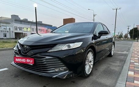 Toyota Camry, 2018 год, 3 150 000 рублей, 4 фотография
