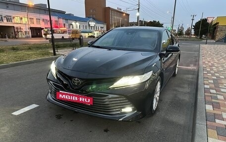 Toyota Camry, 2018 год, 3 150 000 рублей, 5 фотография