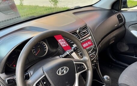 Hyundai Solaris II рестайлинг, 2013 год, 535 000 рублей, 12 фотография
