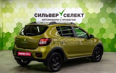 Renault Sandero II рестайлинг, 2018 год, 1 150 000 рублей, 2 фотография