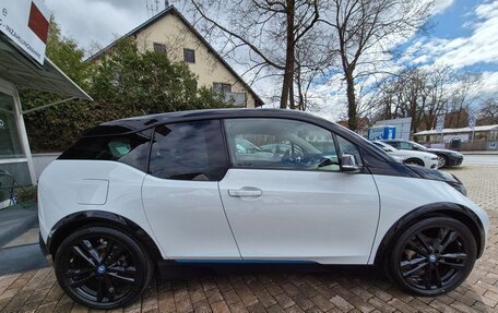 BMW i3 I01 рестайлинг, 2022 год, 2 620 000 рублей, 6 фотография