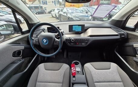 BMW i3 I01 рестайлинг, 2022 год, 2 620 000 рублей, 11 фотография