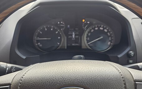 Toyota Land Cruiser Prado 150 рестайлинг 2, 2018 год, 4 400 000 рублей, 7 фотография