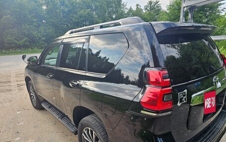 Toyota Land Cruiser Prado 150 рестайлинг 2, 2018 год, 4 400 000 рублей, 4 фотография