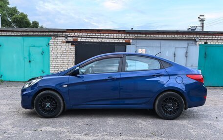 Hyundai Solaris II рестайлинг, 2012 год, 637 000 рублей, 3 фотография