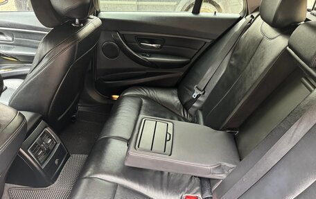 BMW 3 серия, 2015 год, 2 250 000 рублей, 28 фотография
