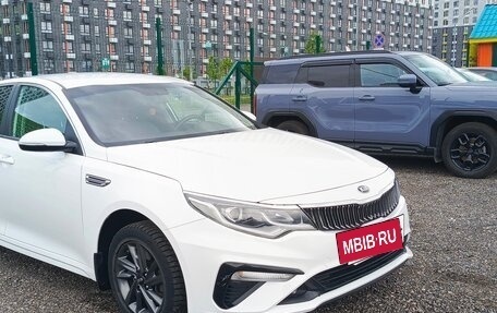 KIA Optima IV, 2018 год, 1 750 000 рублей, 17 фотография