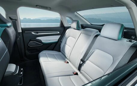 Geely Emgrand, 2024 год, 2 343 990 рублей, 9 фотография