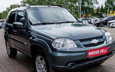 Chevrolet Niva I рестайлинг, 2012 год, 500 000 рублей, 3 фотография