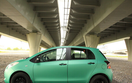 Toyota Yaris III рестайлинг, 2006 год, 315 000 рублей, 3 фотография