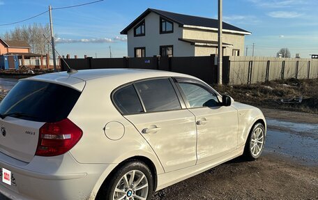 BMW 1 серия, 2011 год, 930 000 рублей, 4 фотография