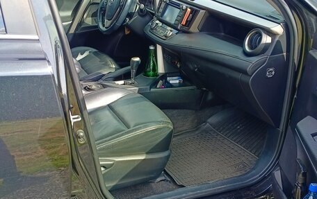Toyota RAV4, 2013 год, 1 850 000 рублей, 6 фотография
