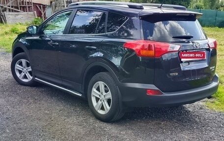 Toyota RAV4, 2013 год, 1 850 000 рублей, 5 фотография