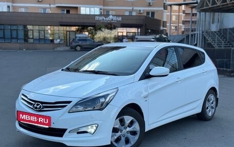Hyundai Solaris II рестайлинг, 2016 год, 1 170 000 рублей, 2 фотография