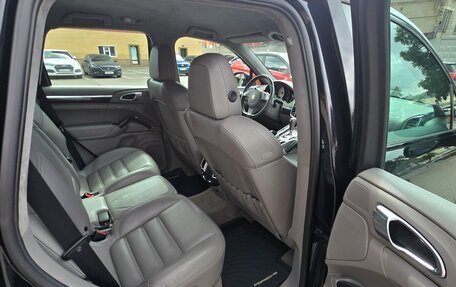 Porsche Cayenne III, 2010 год, 2 490 000 рублей, 28 фотография