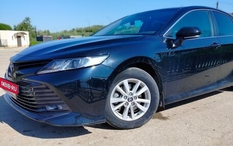 Toyota Camry, 2020 год, 2 700 000 рублей, 11 фотография