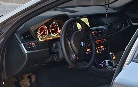 BMW 5 серия, 2016 год, 1 550 000 рублей, 11 фотография
