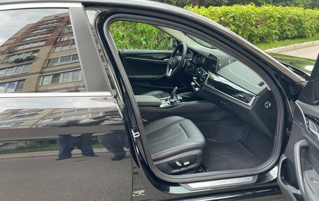 BMW 5 серия, 2019 год, 2 700 000 рублей, 13 фотография