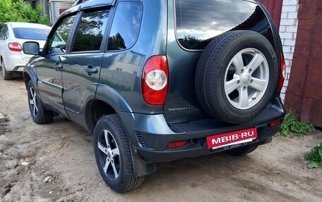 Chevrolet Niva I рестайлинг, 2015 год, 700 000 рублей, 30 фотография