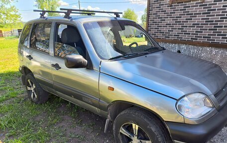 Chevrolet Niva I рестайлинг, 2004 год, 400 000 рублей, 4 фотография