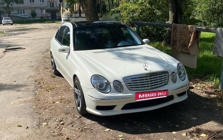 Mercedes-Benz E-Класс, 2003 год, 750 000 рублей, 1 фотография