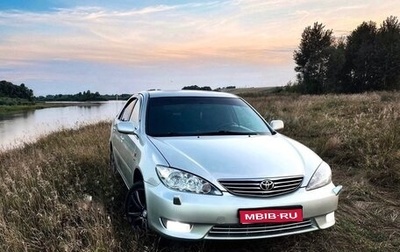Toyota Camry V40, 2004 год, 990 000 рублей, 1 фотография