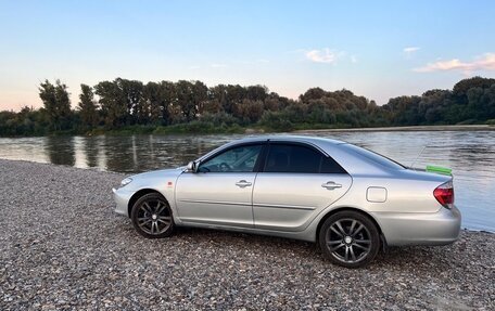 Toyota Camry V40, 2004 год, 990 000 рублей, 2 фотография