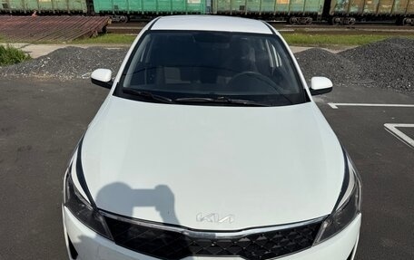 KIA Rio IV, 2022 год, 1 390 000 рублей, 3 фотография