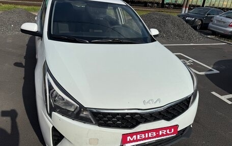 KIA Rio IV, 2022 год, 1 390 000 рублей, 2 фотография