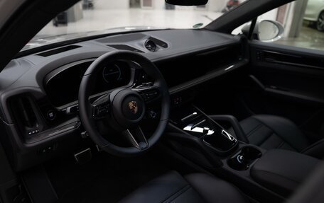 Porsche Cayenne III, 2025 год, 21 950 000 рублей, 16 фотография