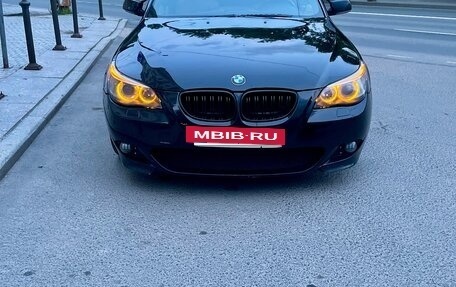 BMW 5 серия, 2003 год, 820 000 рублей, 17 фотография